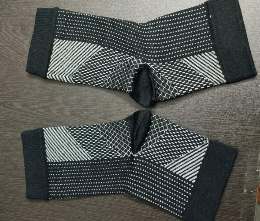 REDYTO Neuropathy Socks – Comfort & Relief for Swollen Feet and Ankles